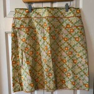 Super cute vintage vibe skirt!